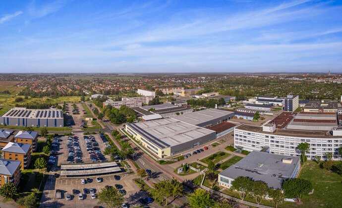 ml&s Technology park Banner