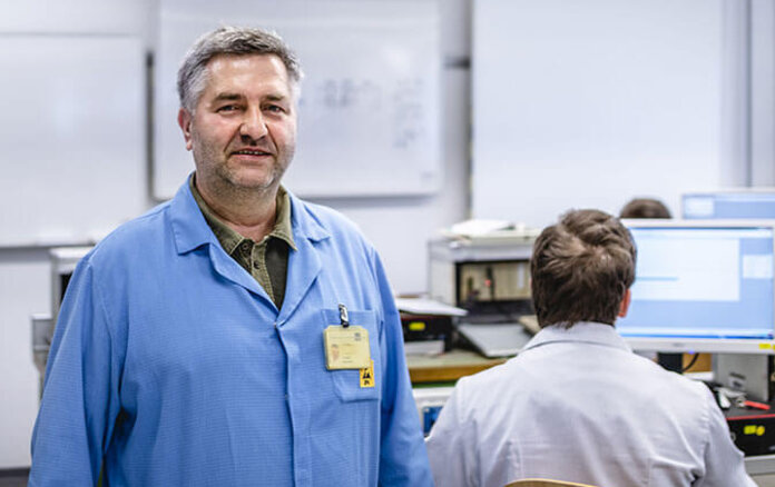 Auf dem Bild Ausbilder Torsten Schubert abgebildet